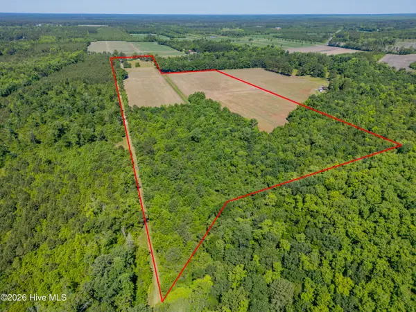 9851 Hallsboro Road S, Whiteville, NC 28472