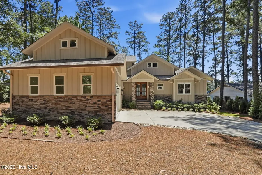 65 Lakeview Drive, Whispering Pines, NC 28327 - #2
