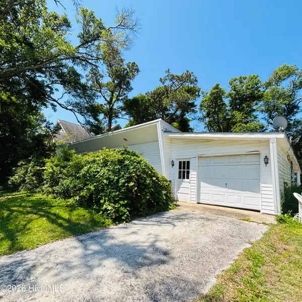 117 Juniper Road, Pine Knoll Shores, NC 28512