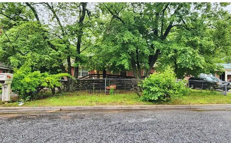 1806 S Pitt Street, Greenville, NC 27834 - #1