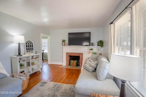 302 S Poplar Street, Hobgood, NC 27843