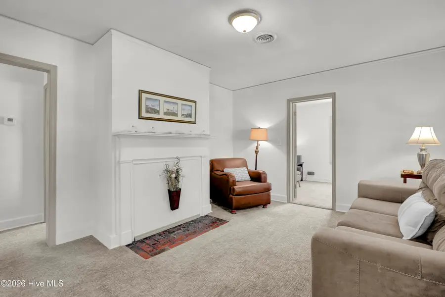 118 Queens Road, Jacksonville, NC 28540 - #2