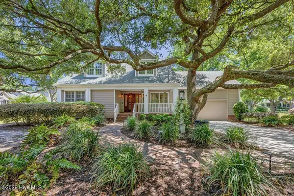 4 Oak Landing Road, Wilmington, NC 28409