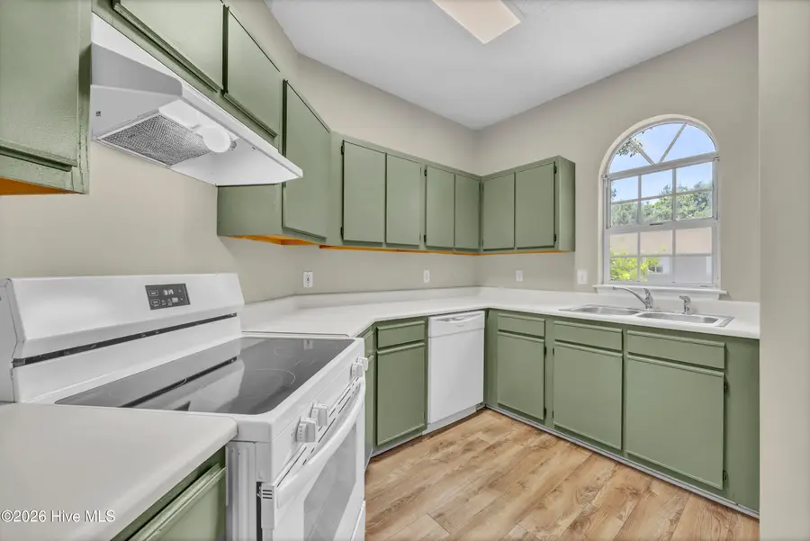 733 Bragg Drive #Apt F, Wilmington, NC 28412 - #3