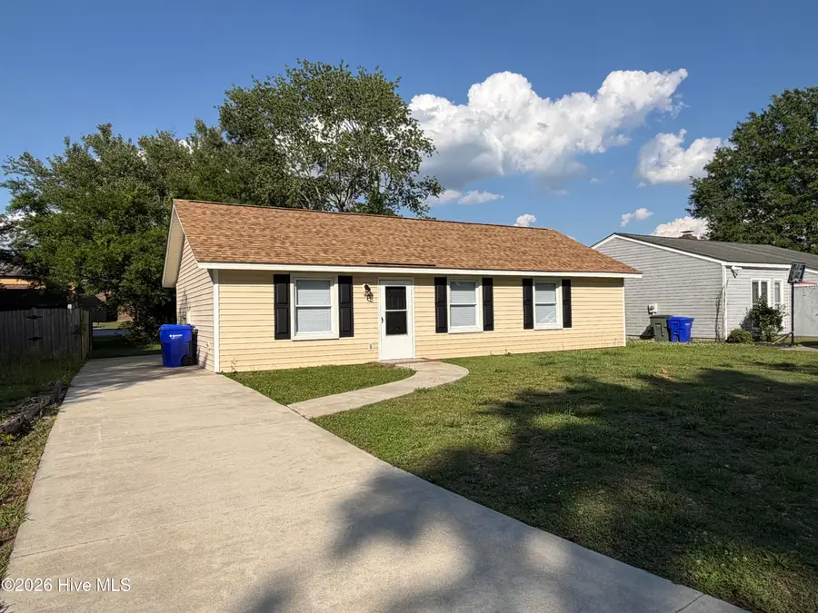 102 Fletcher Place, Greenville, NC 27858 - #2