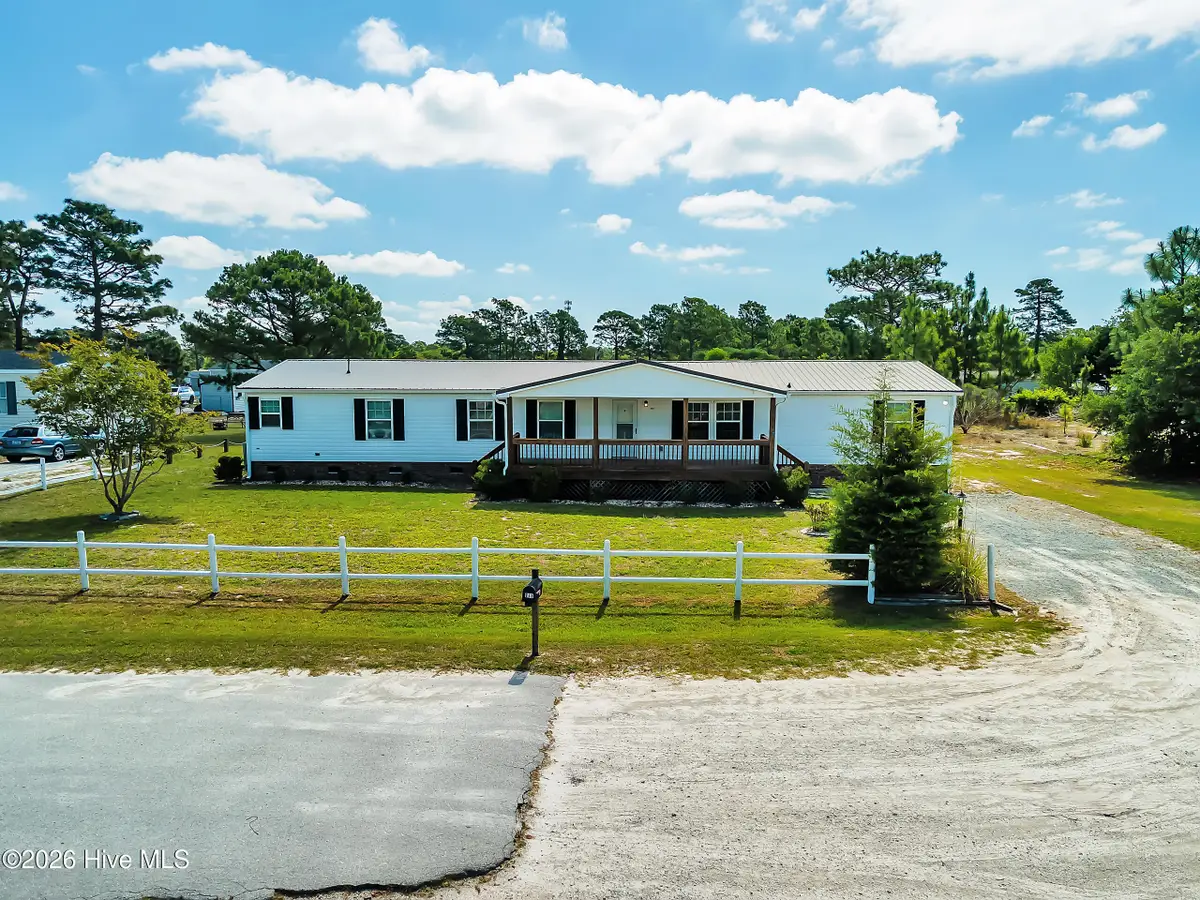 213 S Winchester Lane, Hubert, NC 28539 - #1