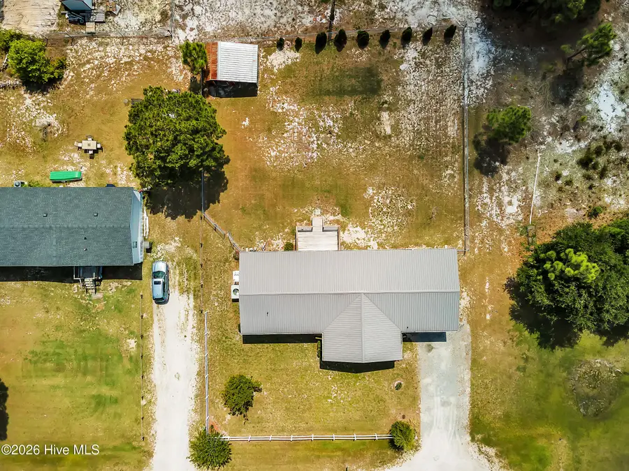 213 S Winchester Lane, Hubert, NC 28539 - #3