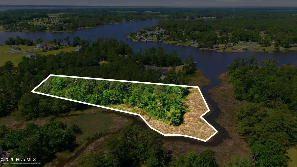 292 Southern Plantation Drive S, Oriental, NC 28571 - #1