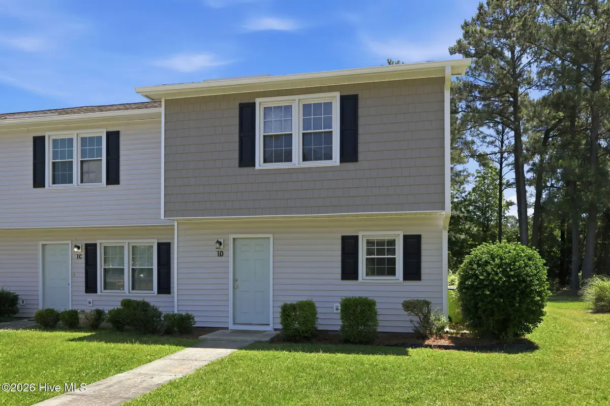 1 Portwest Townhouses Court #Apt D, Swansboro, NC 28584 - #1