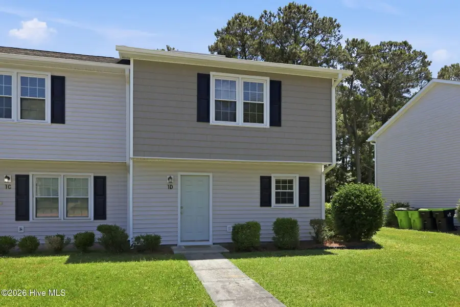 1 Portwest Townhouses Court #Apt D, Swansboro, NC 28584 - #3