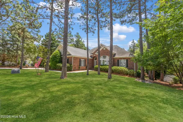 940 Diamondhead Drive S, Pinehurst, NC 28374