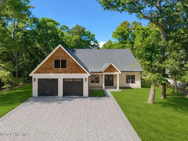 138 Mimosa Boulevard, Pine Knoll Shores, NC 28512