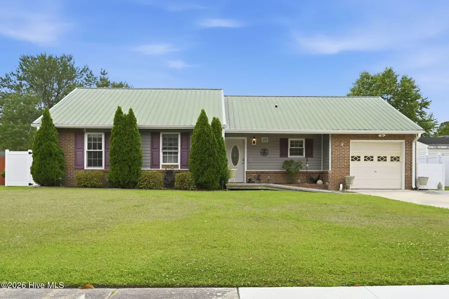 225 Spruce Court, Jacksonville, NC 28546 - #2