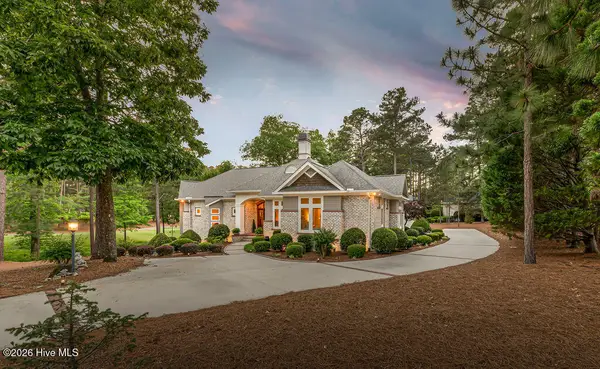 73 Mcmichael Drive, Pinehurst, NC 28374