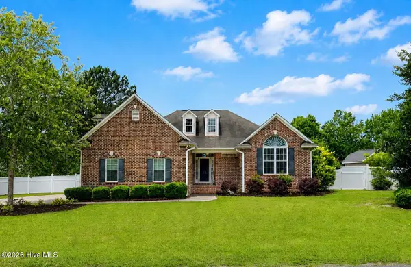 61 Scrub Oaks Drive, Hampstead, NC 28443