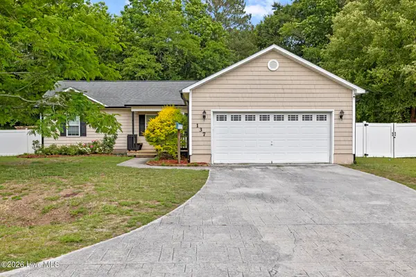137 Briar Hollow Drive, Jacksonville, NC 28540
