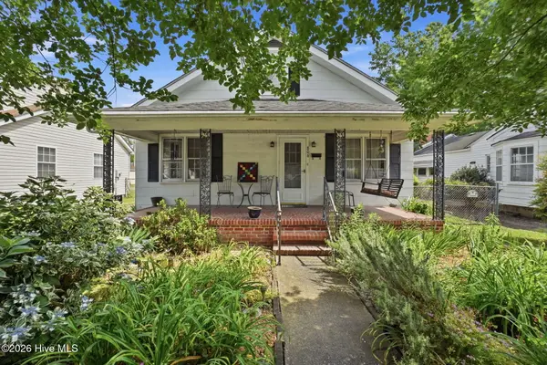 806 Maple Street, Elizabeth City, NC 27909