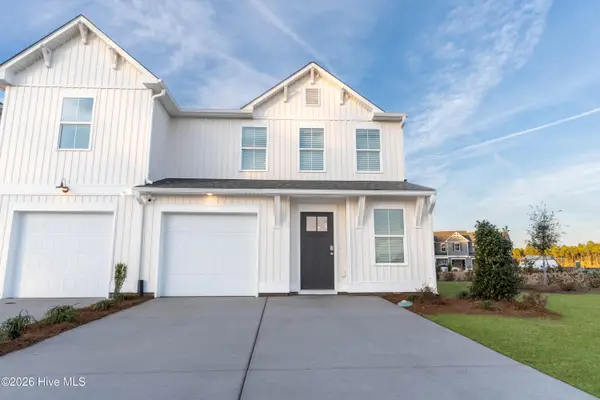 53 W Pioneer Way #110, Hampstead, NC 28443