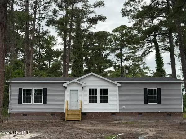 1869 Mission Hills Drive, Wilmington, NC 28405