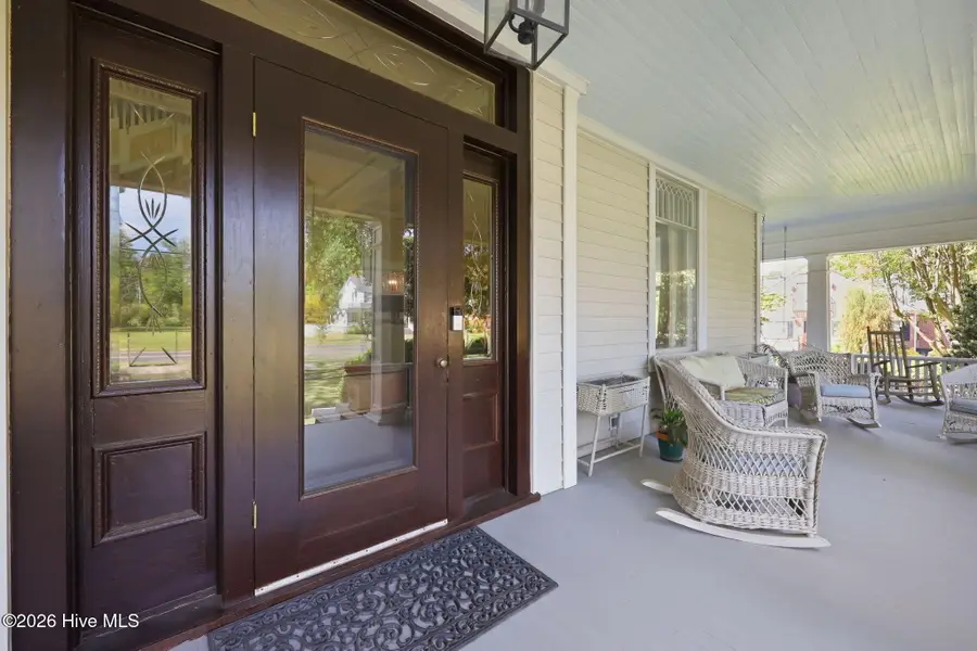 1126 N Market Street, Washington, NC 27889 - #3