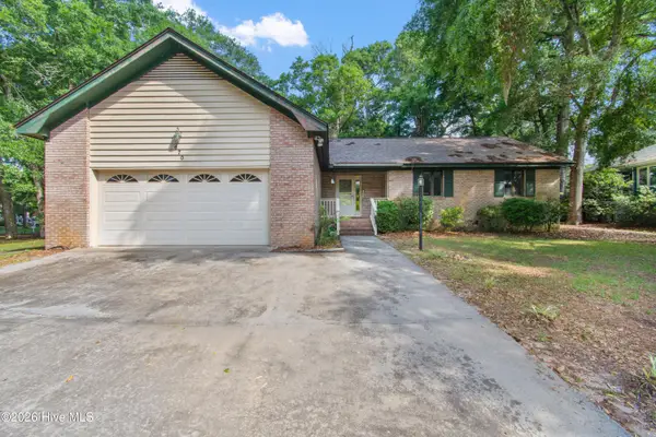 470 Lake Shore Drive, Sunset Beach, NC 28468
