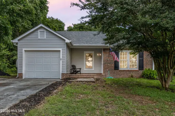 429 Crows Nest Lane, Sneads Ferry, NC 28460