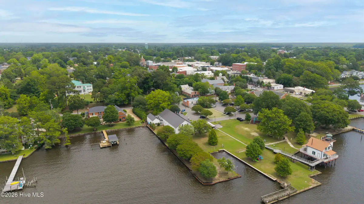 111 W Water Street, Edenton, NC 27932 - #1