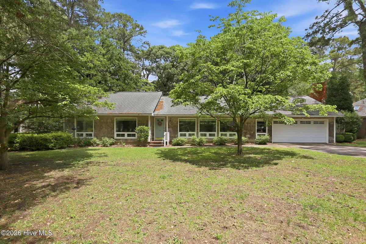 114 E Fairway Drive, Washington, NC 27889 - #1