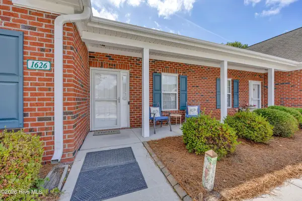 1626 Honeybee Lane, Wilmington, NC 28412