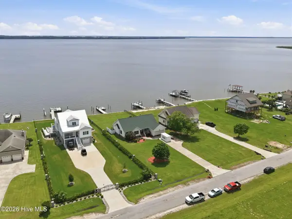 110 E Dowry Creek, Belhaven, NC 27810