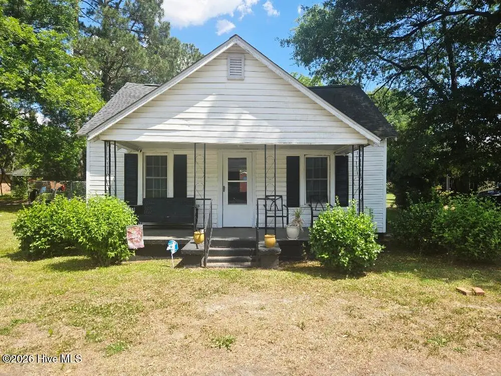407 S Johnson Street, Mount Olive, NC 28365 - #1