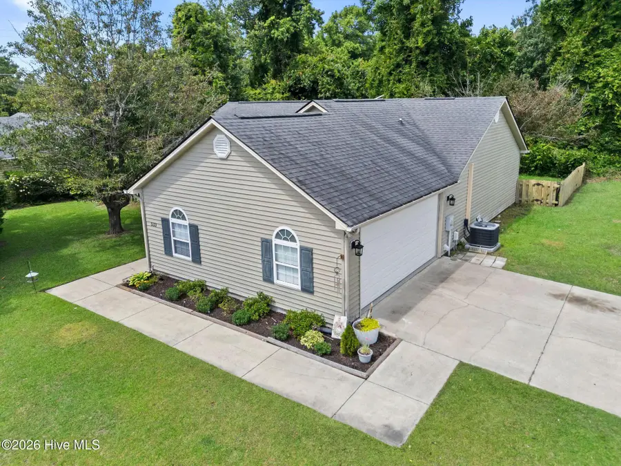 533 Brook Street, Morehead City, NC 28557 - #2