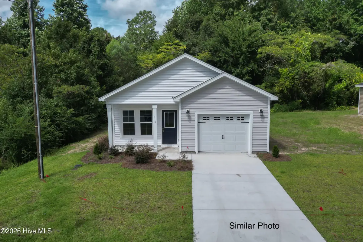 704 Bynum Avenue, Maysville, NC 28555 - #1