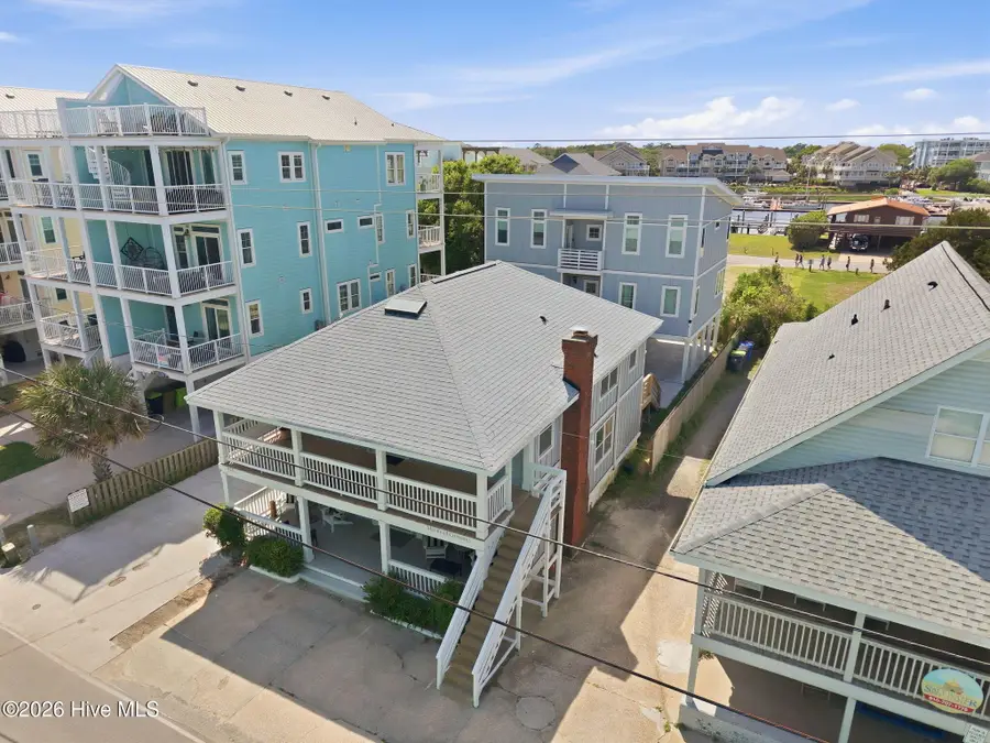 415 Carolina Beach Avenue N, Carolina Beach, NC 28428 - #3
