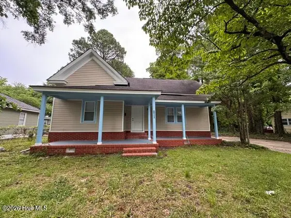 211 E Williamson Street, Mount Olive, NC 28365