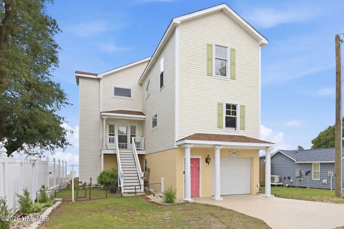 103 Waterfront Avenue, Newport, NC 28570 - #1