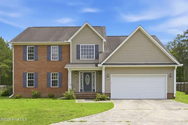 206 Honey Court E, Jacksonville, NC 28540