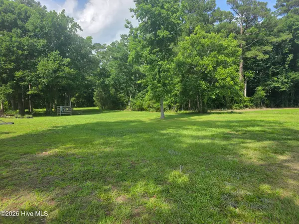 120 Schley Avenue, Lake Waccamaw, NC 28450