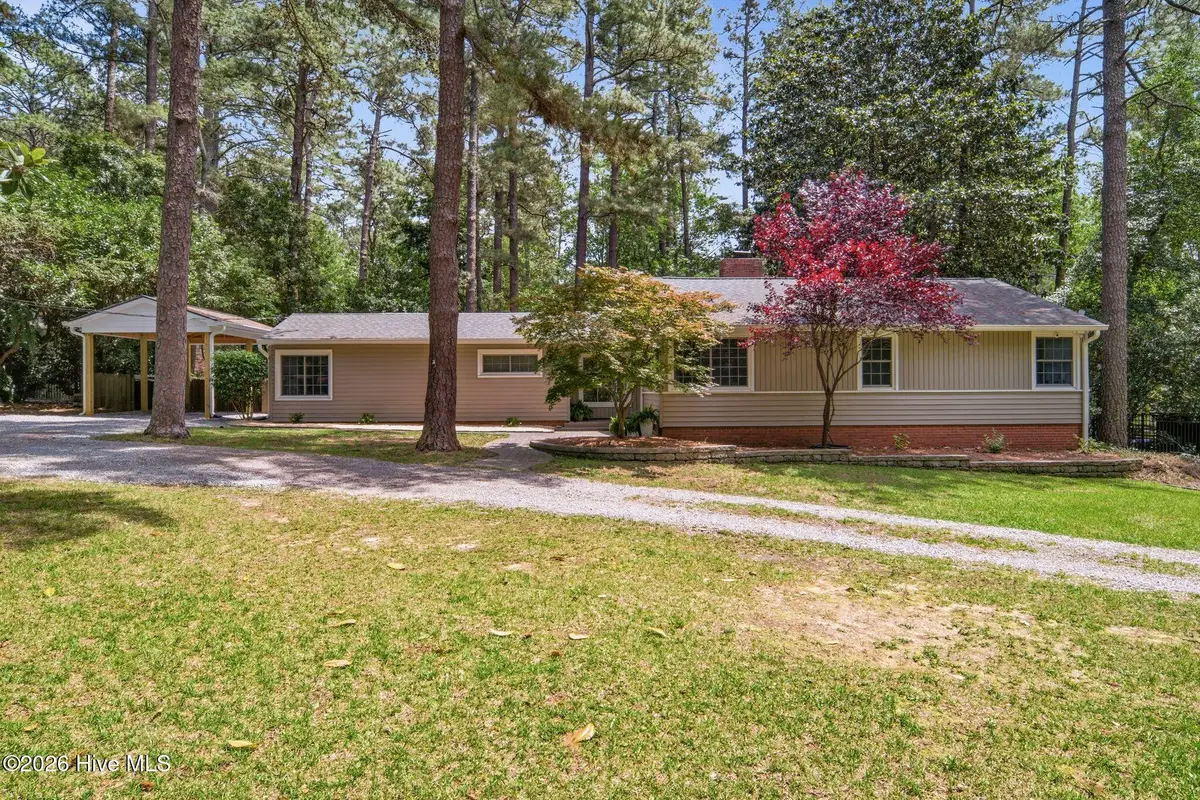 555 S Valley Road, Southern Pines, NC 28387 - #1