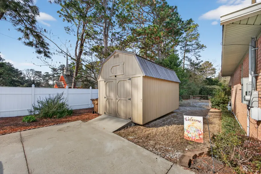 221 NW Gregg Avenue Nw, Aiken, SC 29801 - #3