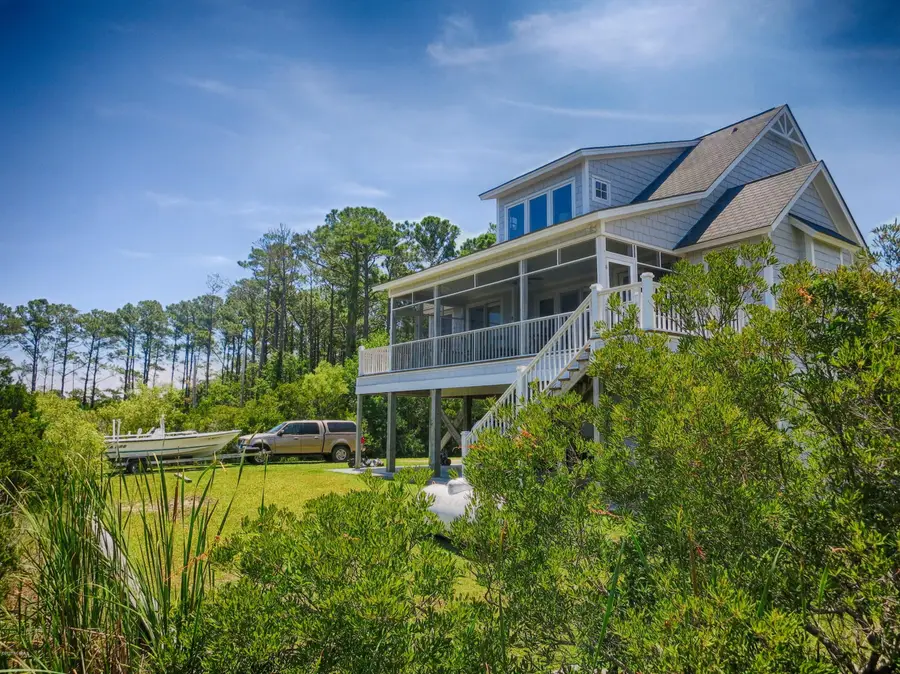 141 East Drive, Harkers Island, NC 28531 - #3