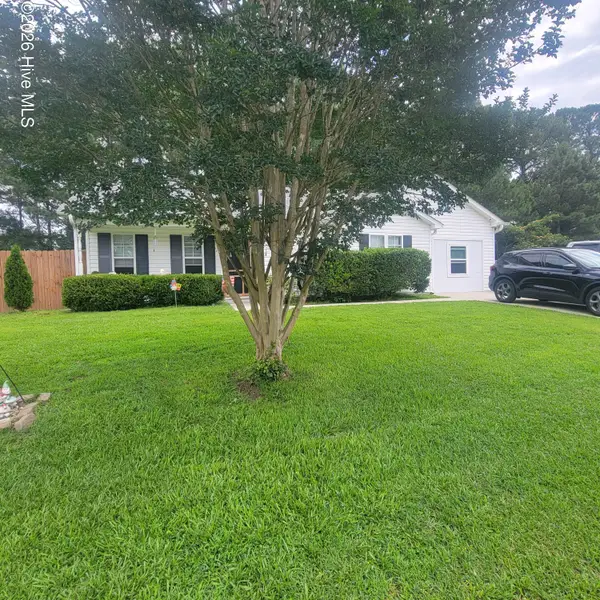 104 Willowbend Drive, Burgaw, NC 28425