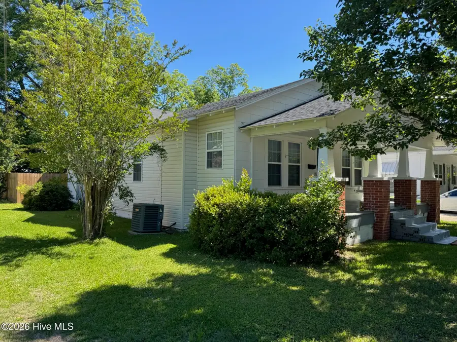 109 E Calhoun Street, Whiteville, NC 28472 - #2