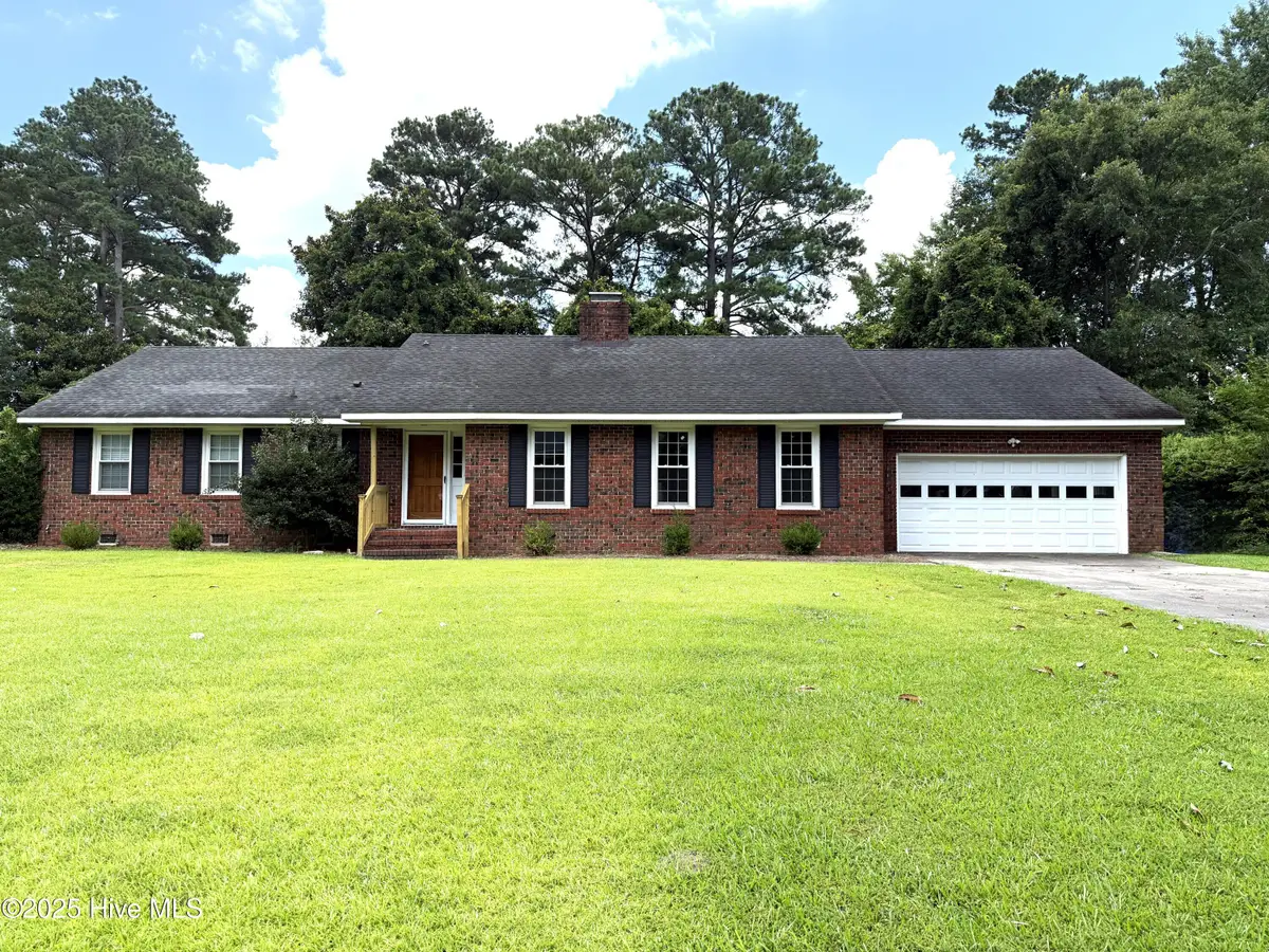 2105 Dallas Drive, Kinston, NC 28504 - #1