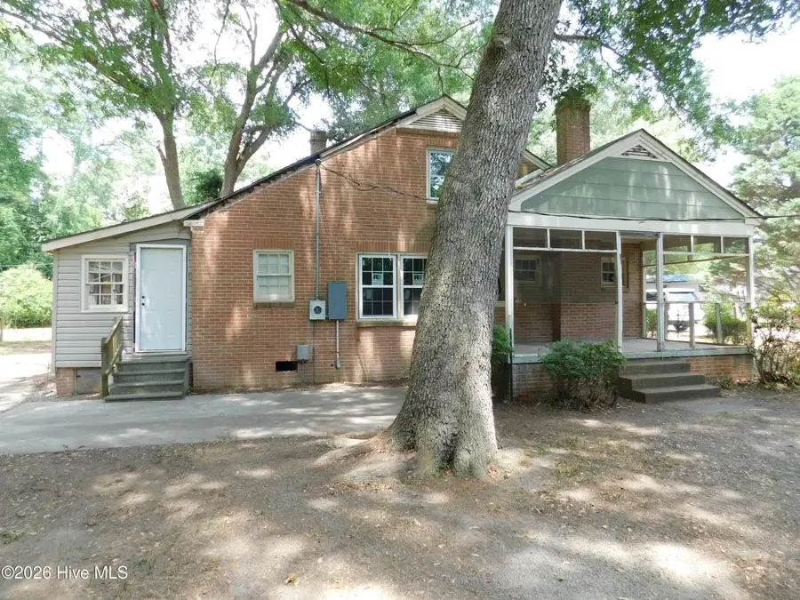 7 First Street, Laurinburg, NC 28352 - #2