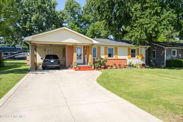 403 E Foy Street, Richlands, NC 28574