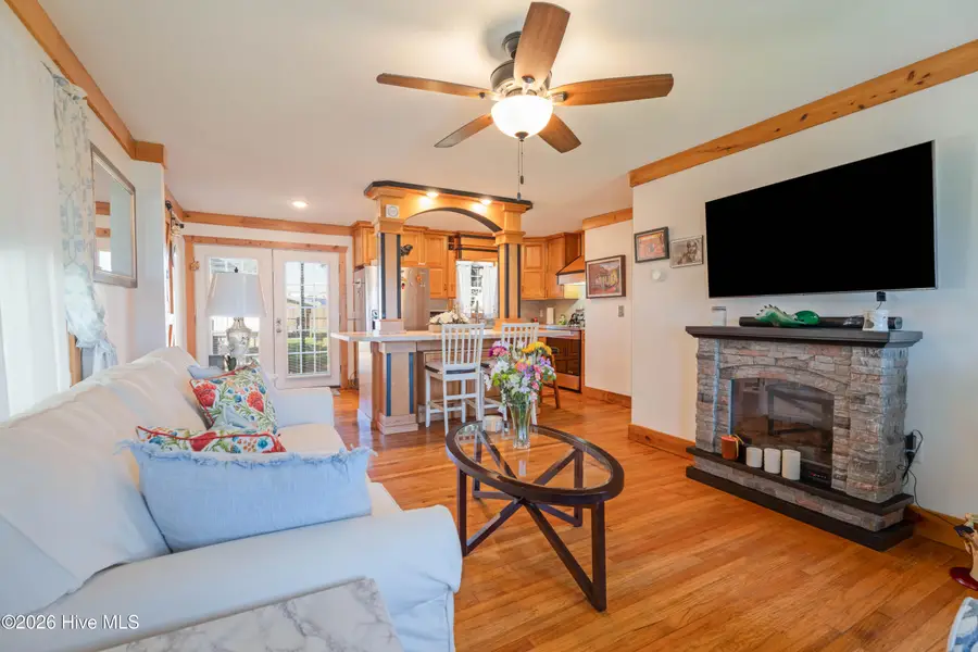 403 E Foy Street, Richlands, NC 28574 - #3