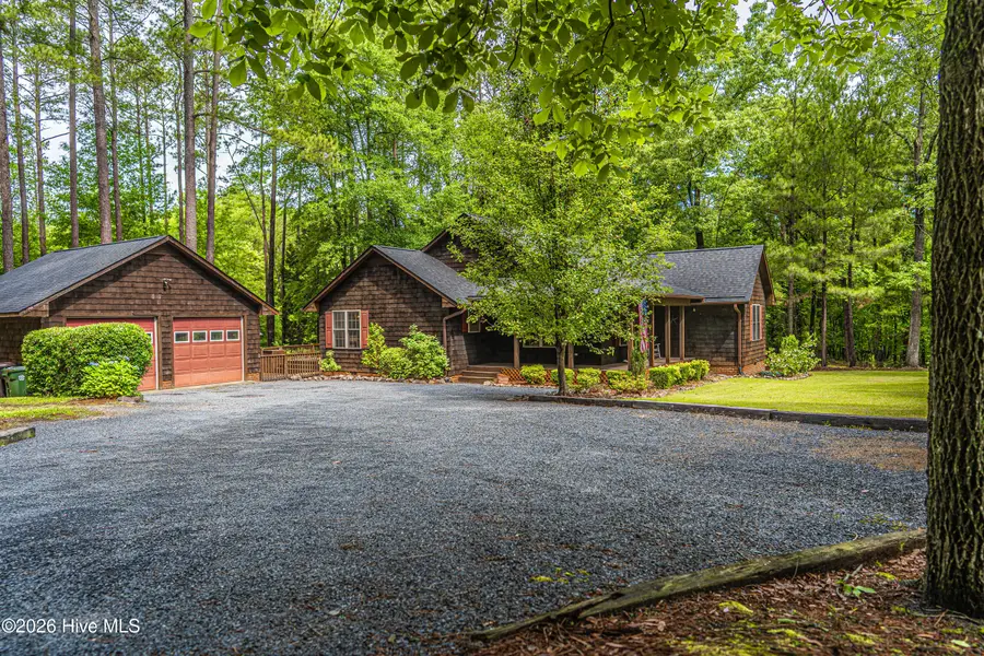 707 Alexander Drive, Aberdeen, NC 28315 - #3
