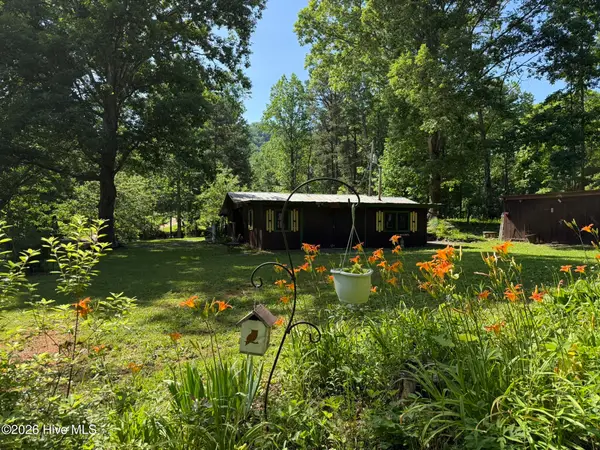 86 Alpaca Lane, Murphy, NC 28906