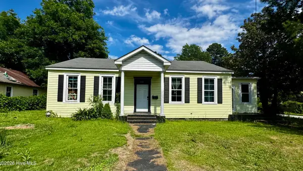 901 College Street, Kinston, NC 28501